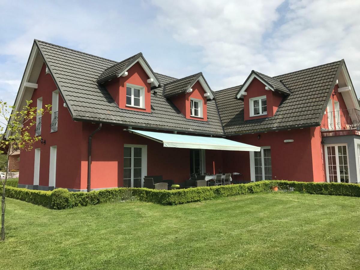 Linden Garden Apartment Postojna Exterior foto
